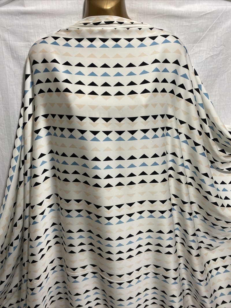 NEWSoft Silky MWeight 100 Polyester Aztec Print DressCraft FabricFREE PP 325378548891