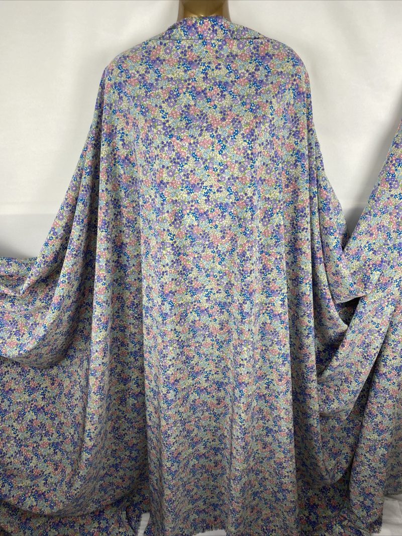 NEWSmooth LM Weight 100 Polyester Floral Print 5 DressCraft FabricFREE PP 325690209322