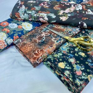 Top Quality Smooth Polyester Designer Floral Prints Dress Fabric