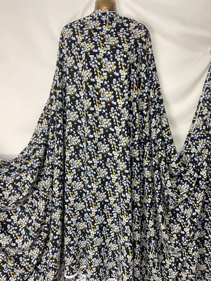 New Designer Smooth 100 Polyester Small Floral Print Dress FabricFREE PP 226165135753
