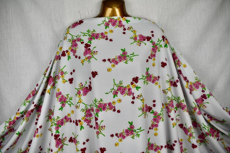 NEWPolyester Microfiber Small Floral Print DressCraft Fabric FREE POSTAGE 224494558735