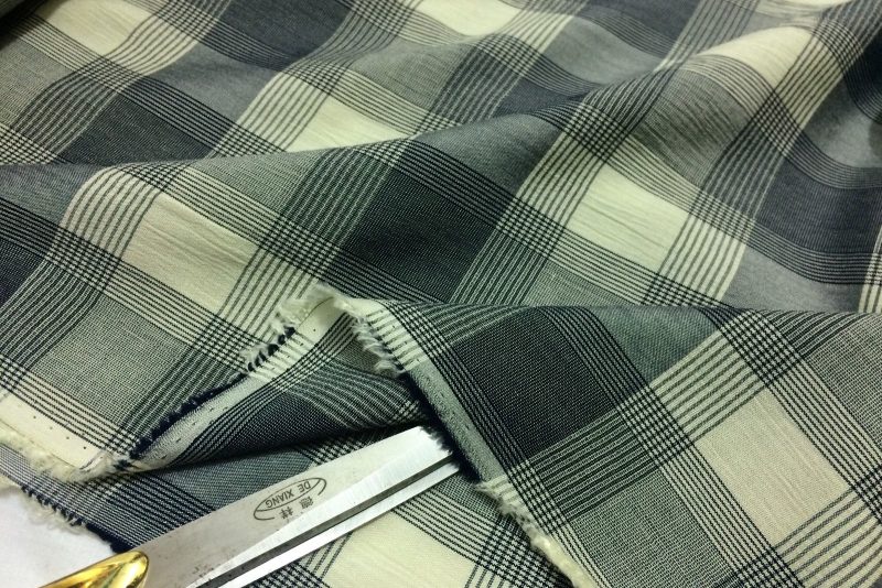 NewLWeight Woven ViscoseRayon Check Print DressShirtCraft FabricFREE PP 322817909936