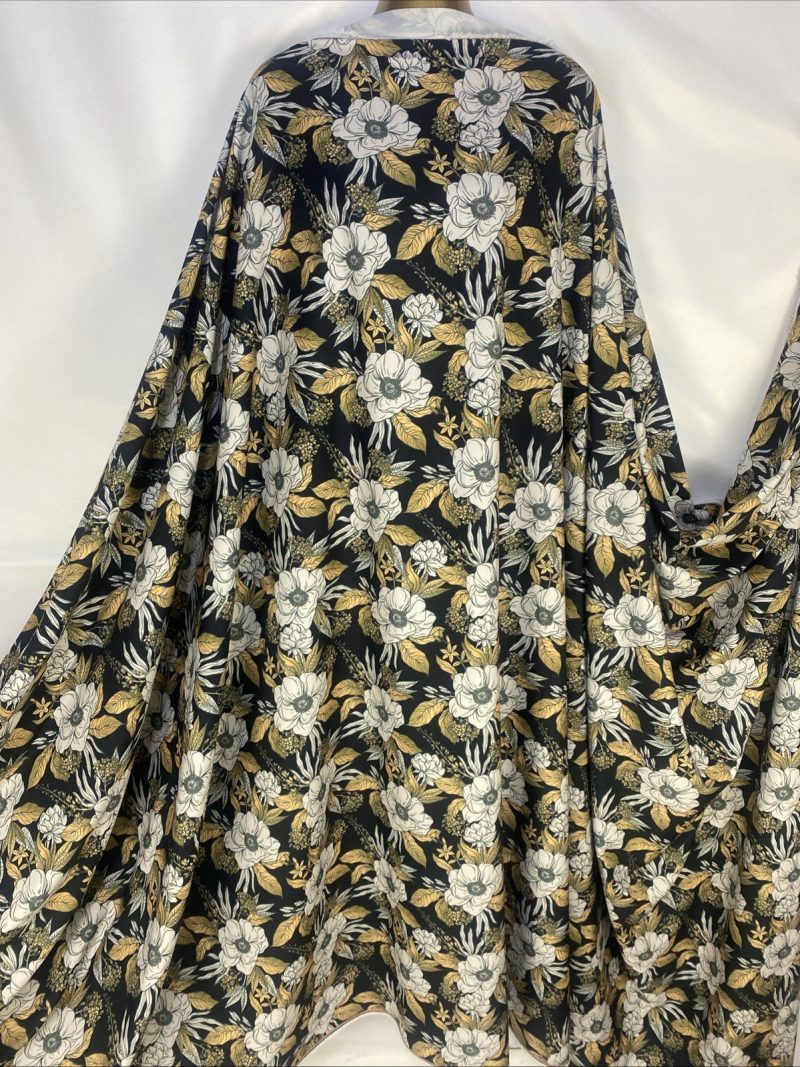 NEW Designer Polyester White Base Red Blue Floral Print Dress Fabric FREE PP 326609691418