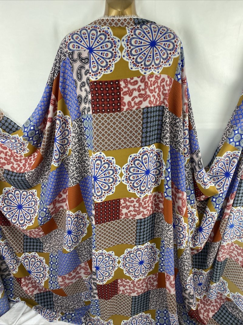 NEWSmooth MWeight Polyester Paisley Floral Print DressCraft FabricFREE PP 225614021908